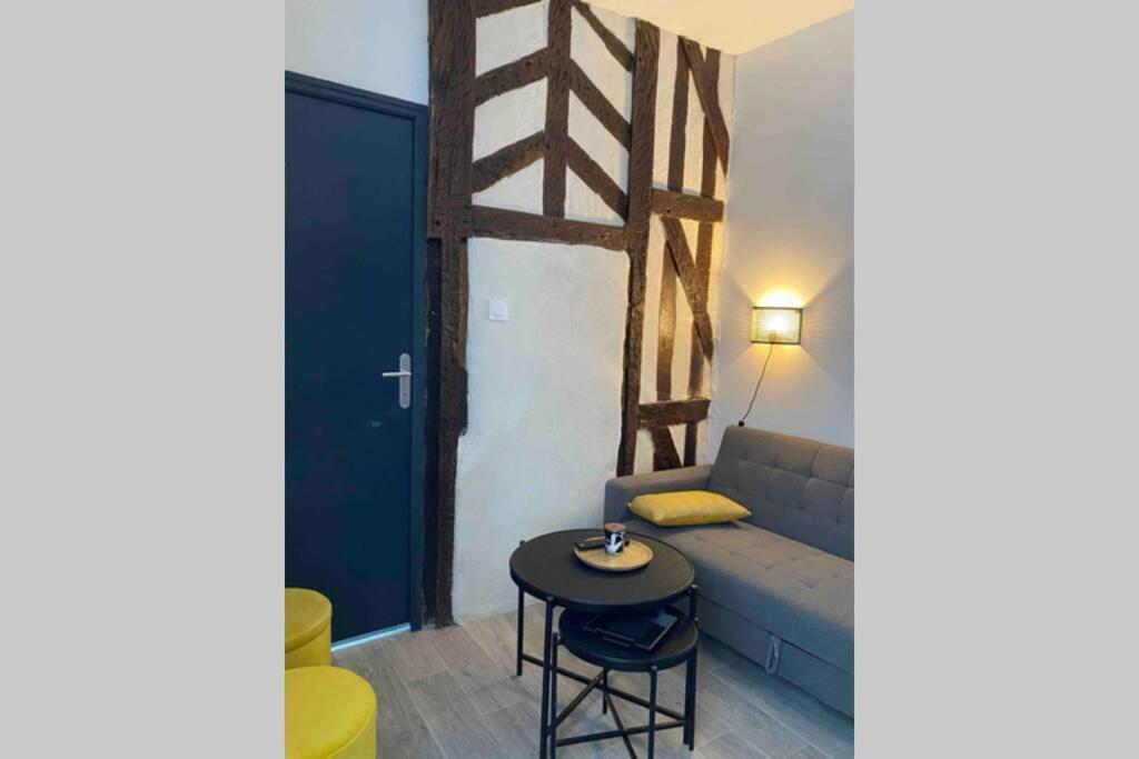 Appartement Centre De Moulins Мулен Экстерьер фото